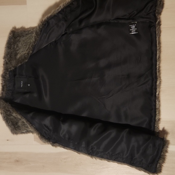 NWOT Talula Aritzia Park Slope Faux Fur Vest Brown S - Picture 6 of 9